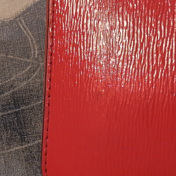 Tory Burch Shiny Orange Wallet - Picture 4 of 8